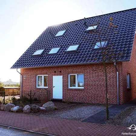 Holiday home 24 Am Gruenen Weg 37a Og Burg auf Fehmarn